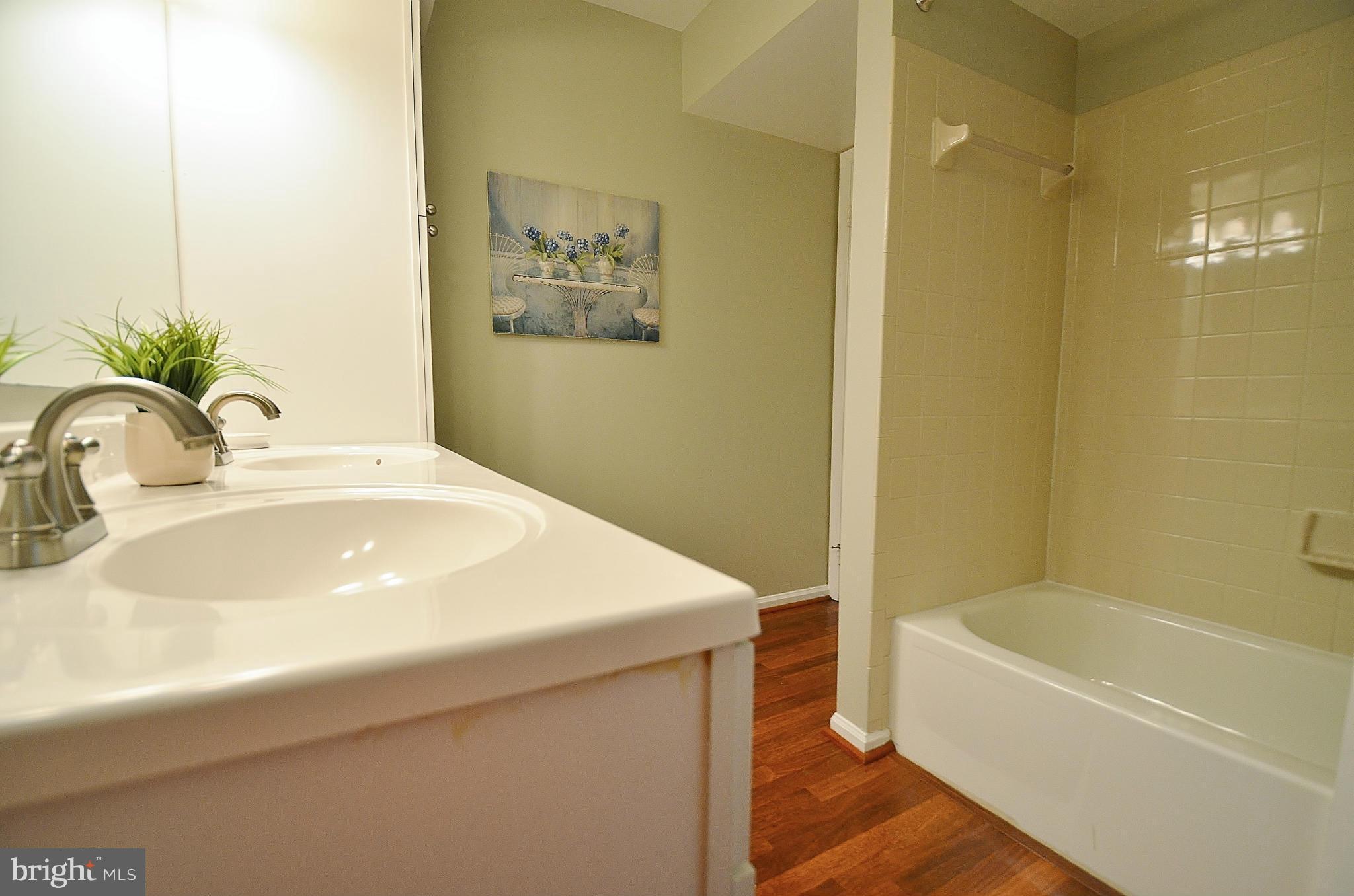 WINDGATE - Residential