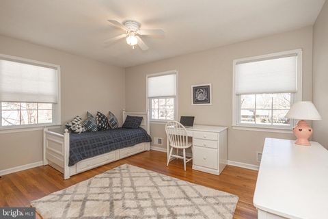 Tiny photo for 9 Larkspur Lane, LAWRENCE TOWNSHIP, NJ 08648 (MLS # NJME2074500)