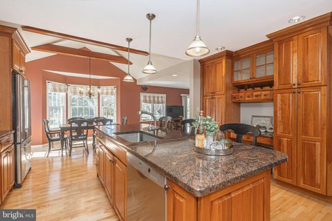 Tiny photo for 9 Larkspur Lane, LAWRENCE TOWNSHIP, NJ 08648 (MLS # NJME2074500)