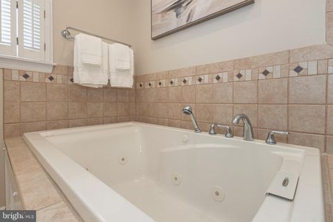 Tiny photo for 9 Larkspur Lane, LAWRENCE TOWNSHIP, NJ 08648 (MLS # NJME2074500)