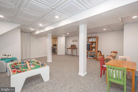 Tiny photo for 9 Larkspur Lane, LAWRENCE TOWNSHIP, NJ 08648 (MLS # NJME2074500)