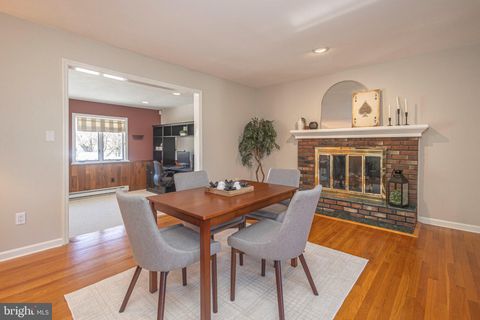 Tiny photo for 9 Larkspur Lane, LAWRENCE TOWNSHIP, NJ 08648 (MLS # NJME2074500)