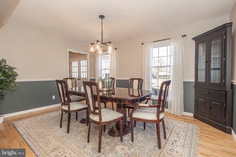 Tiny photo for 9 Larkspur Lane, LAWRENCE TOWNSHIP, NJ 08648 (MLS # NJME2074500)