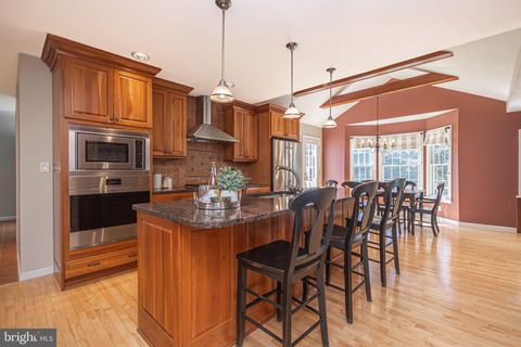 Tiny photo for 9 Larkspur Lane, LAWRENCE TOWNSHIP, NJ 08648 (MLS # NJME2074500)