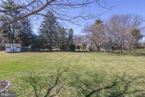 Tiny photo for 9 Larkspur Lane, LAWRENCE TOWNSHIP, NJ 08648 (MLS # NJME2074500)