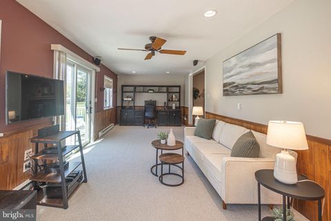 Tiny photo for 9 Larkspur Lane, LAWRENCE TOWNSHIP, NJ 08648 (MLS # NJME2074500)