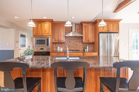 Tiny photo for 9 Larkspur Lane, LAWRENCE TOWNSHIP, NJ 08648 (MLS # NJME2074500)