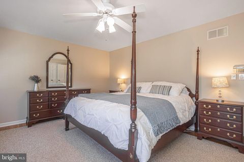 Tiny photo for 9 Larkspur Lane, LAWRENCE TOWNSHIP, NJ 08648 (MLS # NJME2074500)