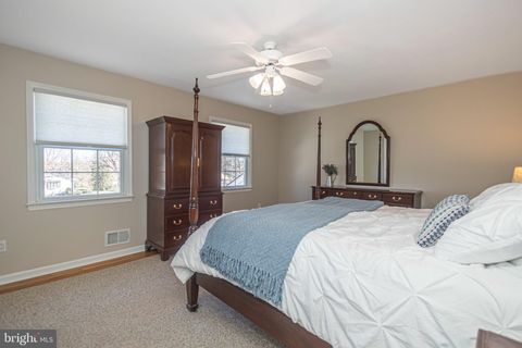 Tiny photo for 9 Larkspur Lane, LAWRENCE TOWNSHIP, NJ 08648 (MLS # NJME2074500)