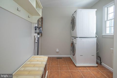 Tiny photo for 9 Larkspur Lane, LAWRENCE TOWNSHIP, NJ 08648 (MLS # NJME2074500)