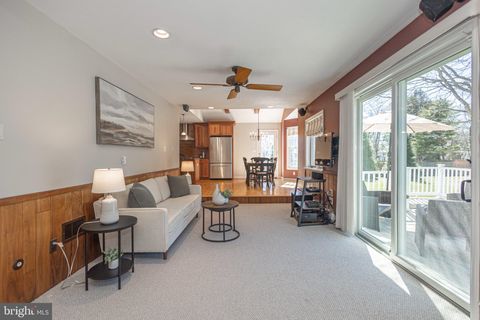 Tiny photo for 9 Larkspur Lane, LAWRENCE TOWNSHIP, NJ 08648 (MLS # NJME2074500)