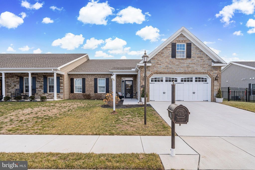 Photo of 61 Stoners Circle, LITTLESTOWN, PA 17340 (MLS # PAAD2021496)