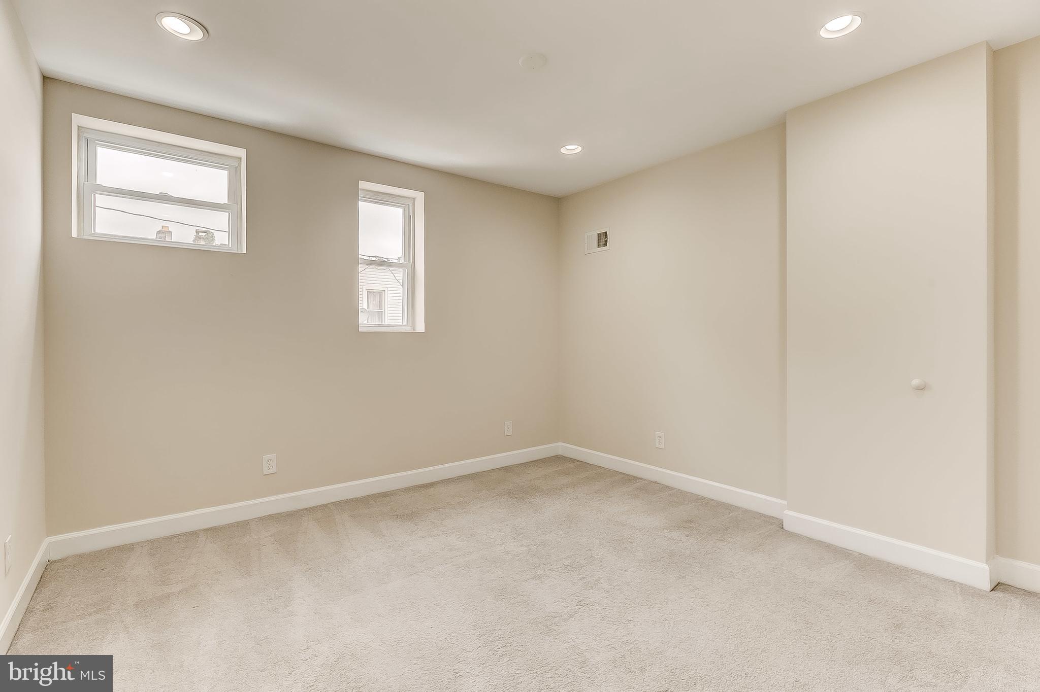 CHARLES VILLAGE - Residential Lease