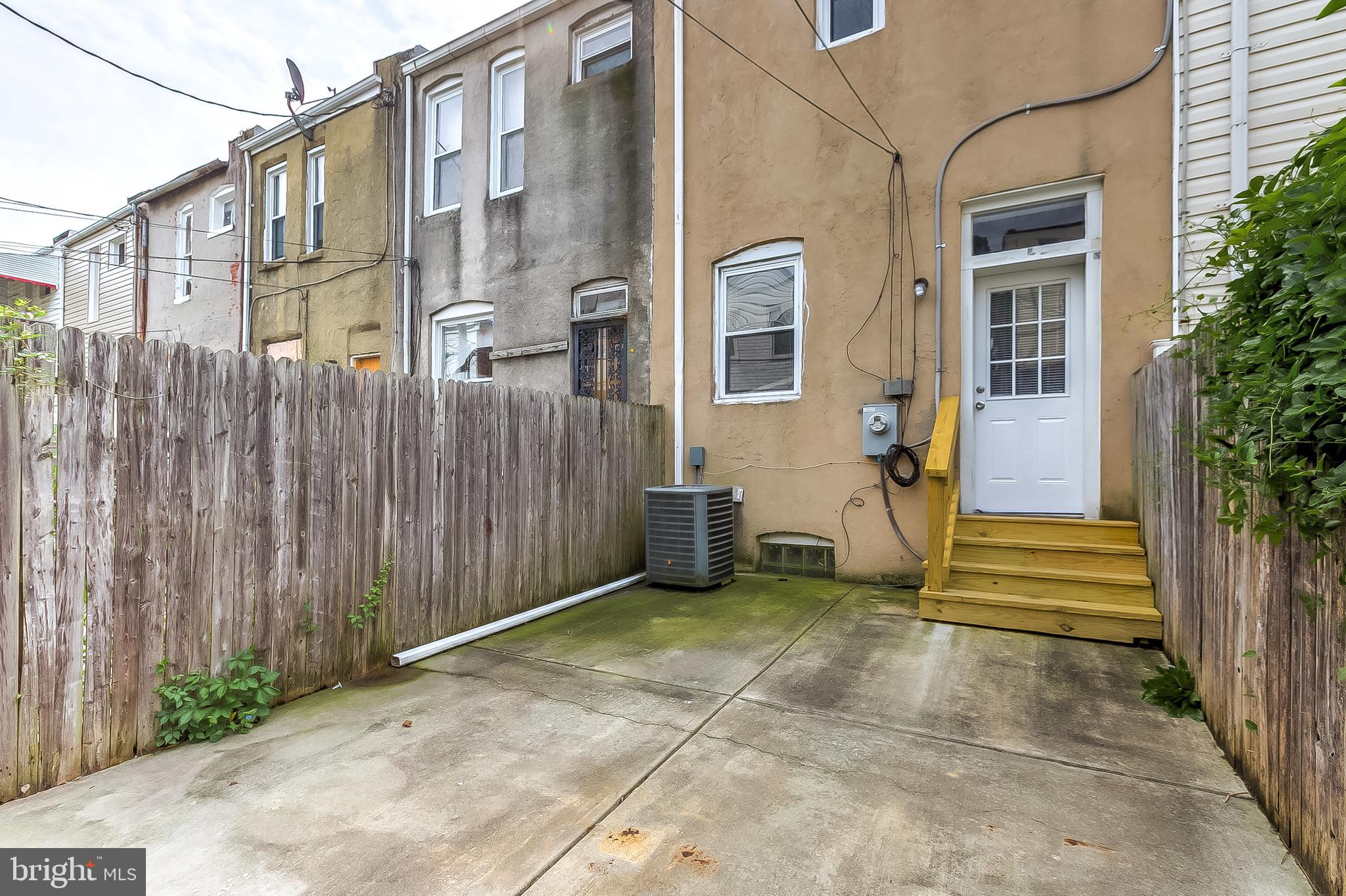 CHARLES VILLAGE - Residential Lease