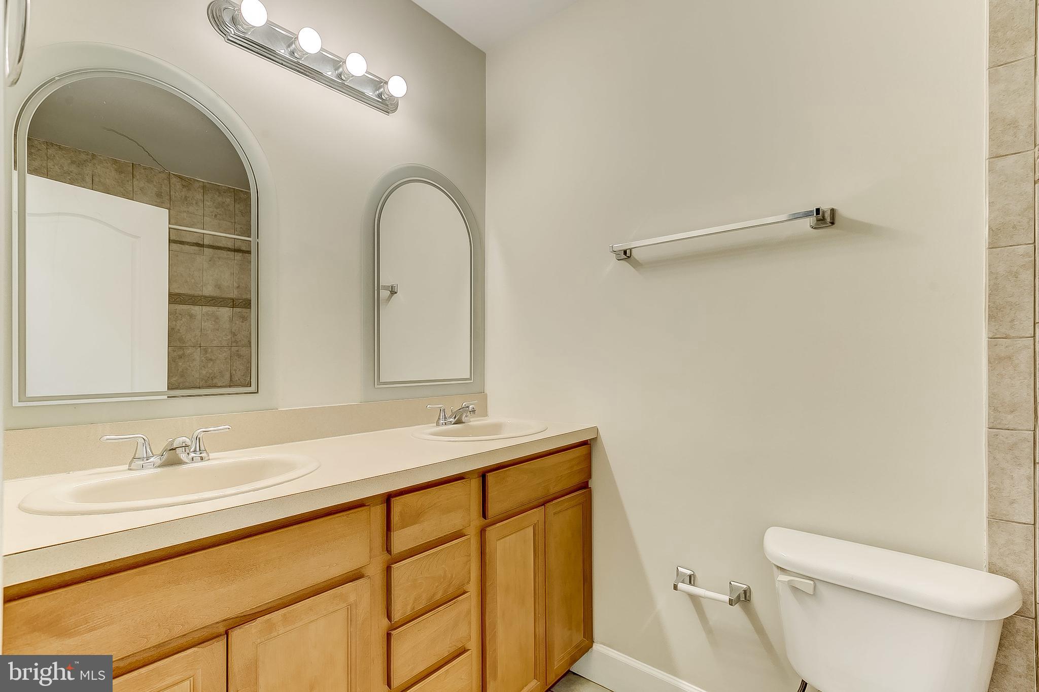 CHARLES VILLAGE - Residential Lease