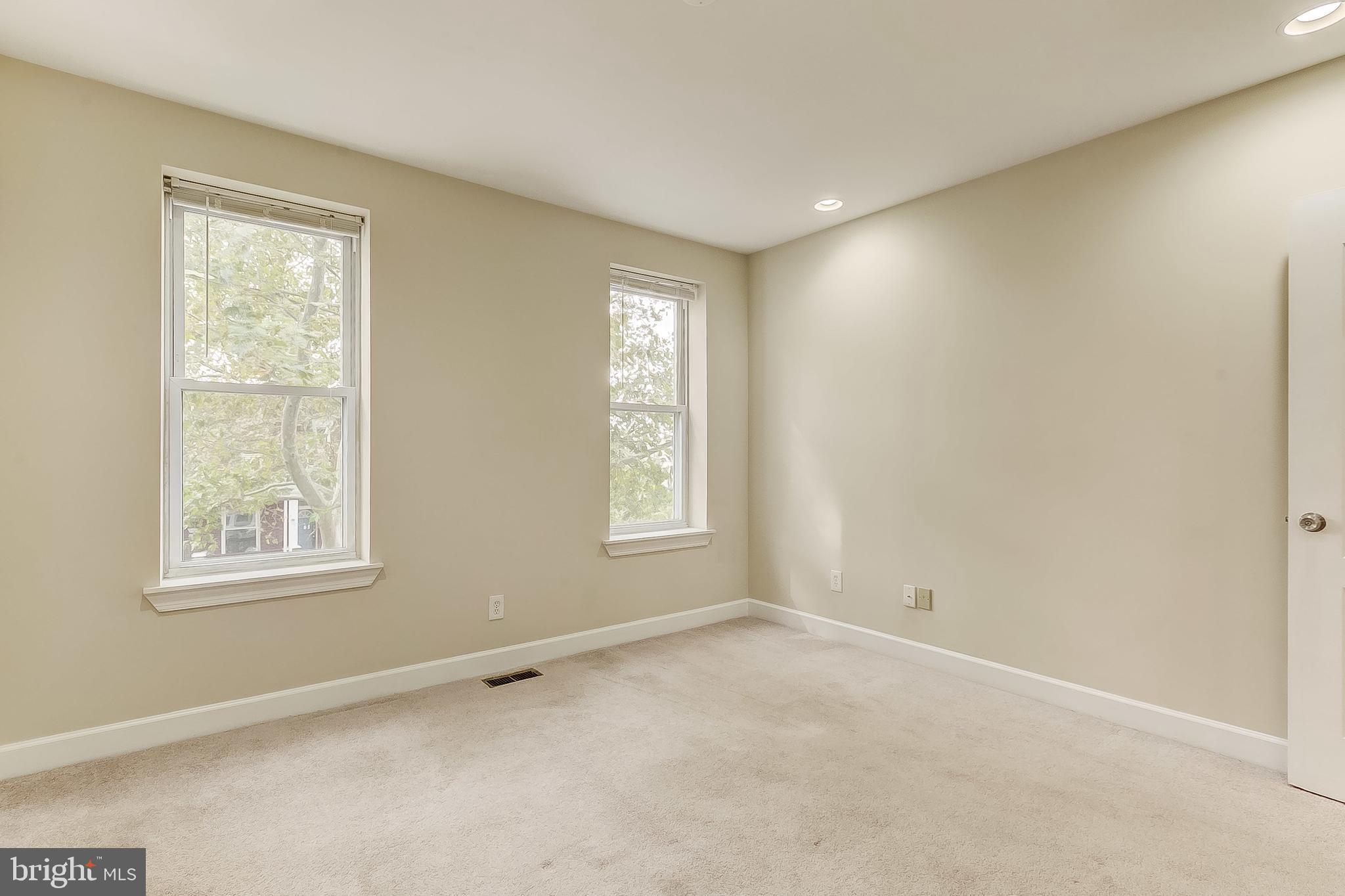 CHARLES VILLAGE - Residential Lease