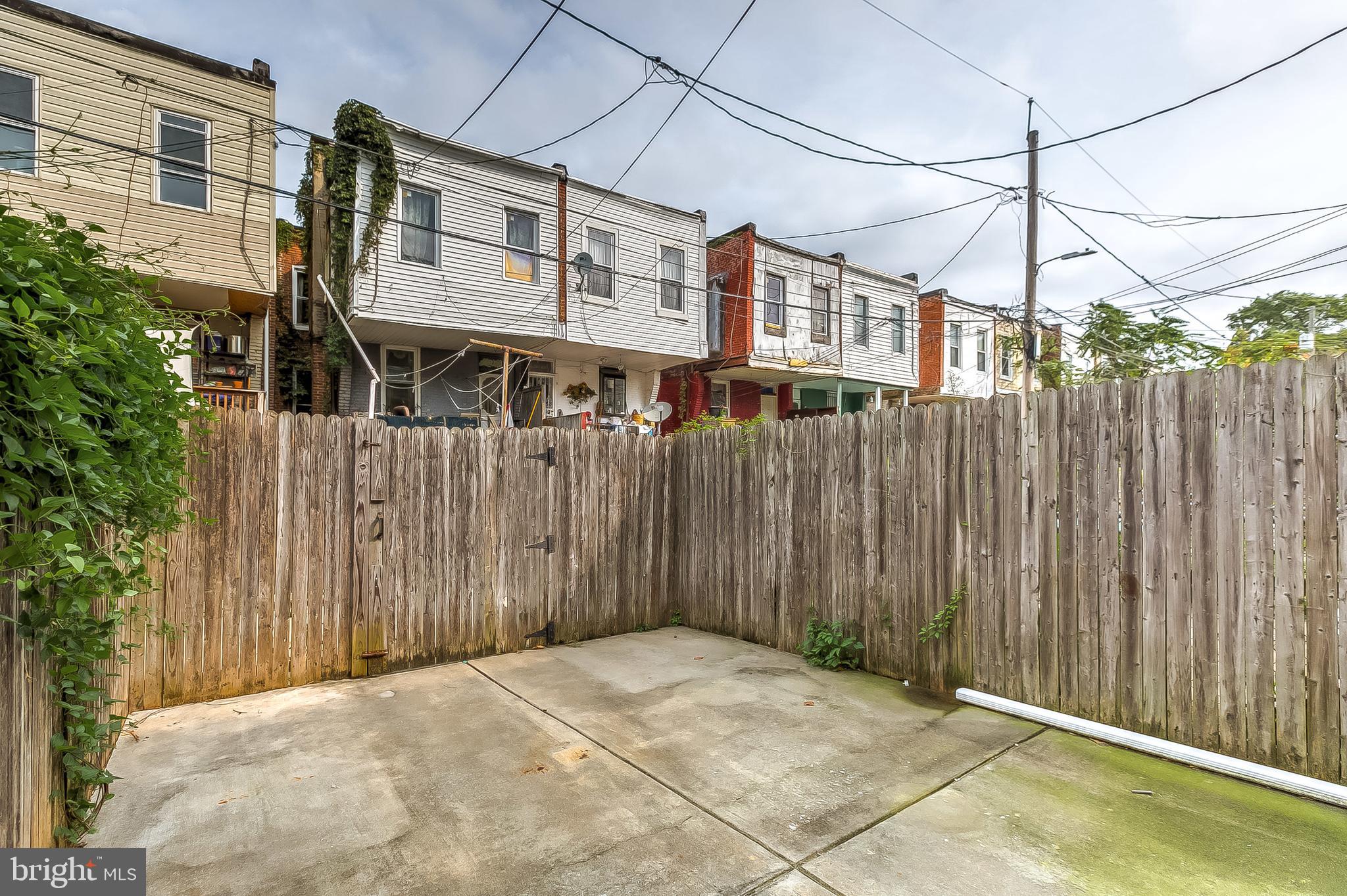 CHARLES VILLAGE - Residential Lease