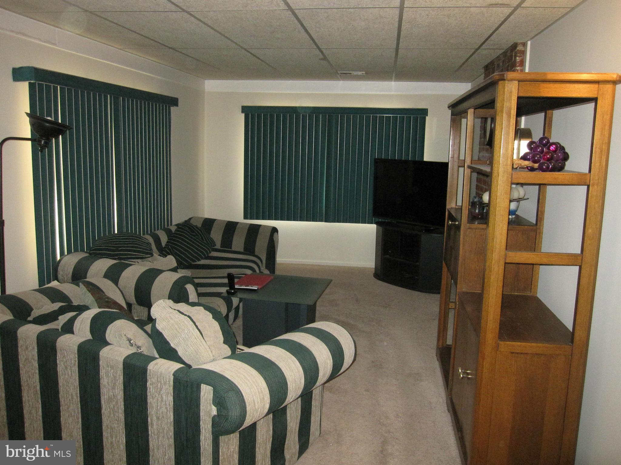 FAIRFAX HOMES - Residential