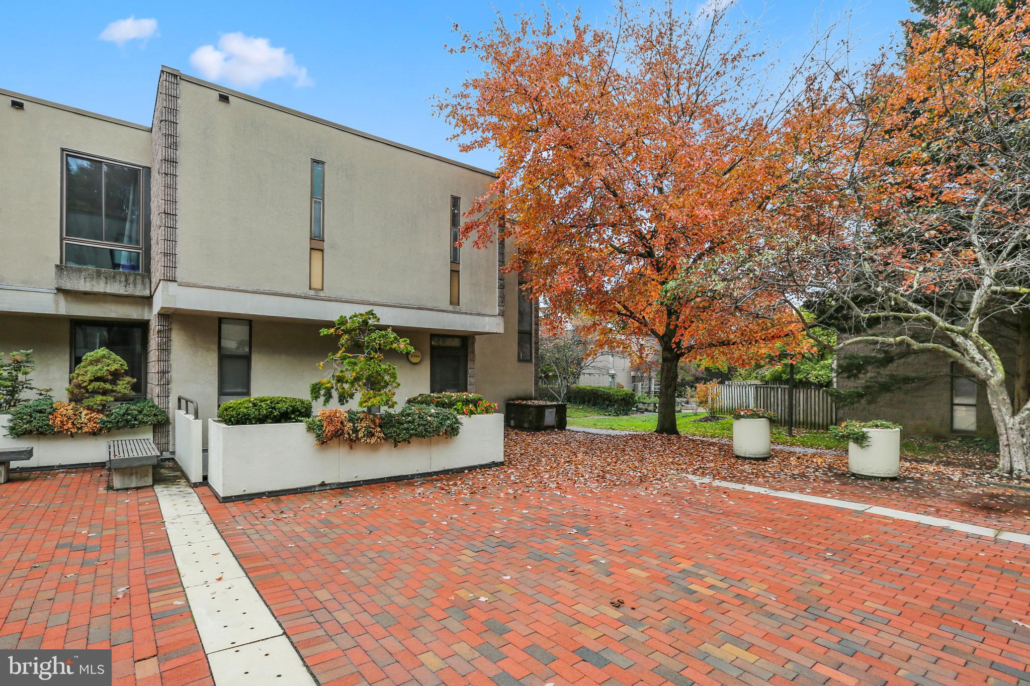 COLD SPRING NEWTOWN - Residential