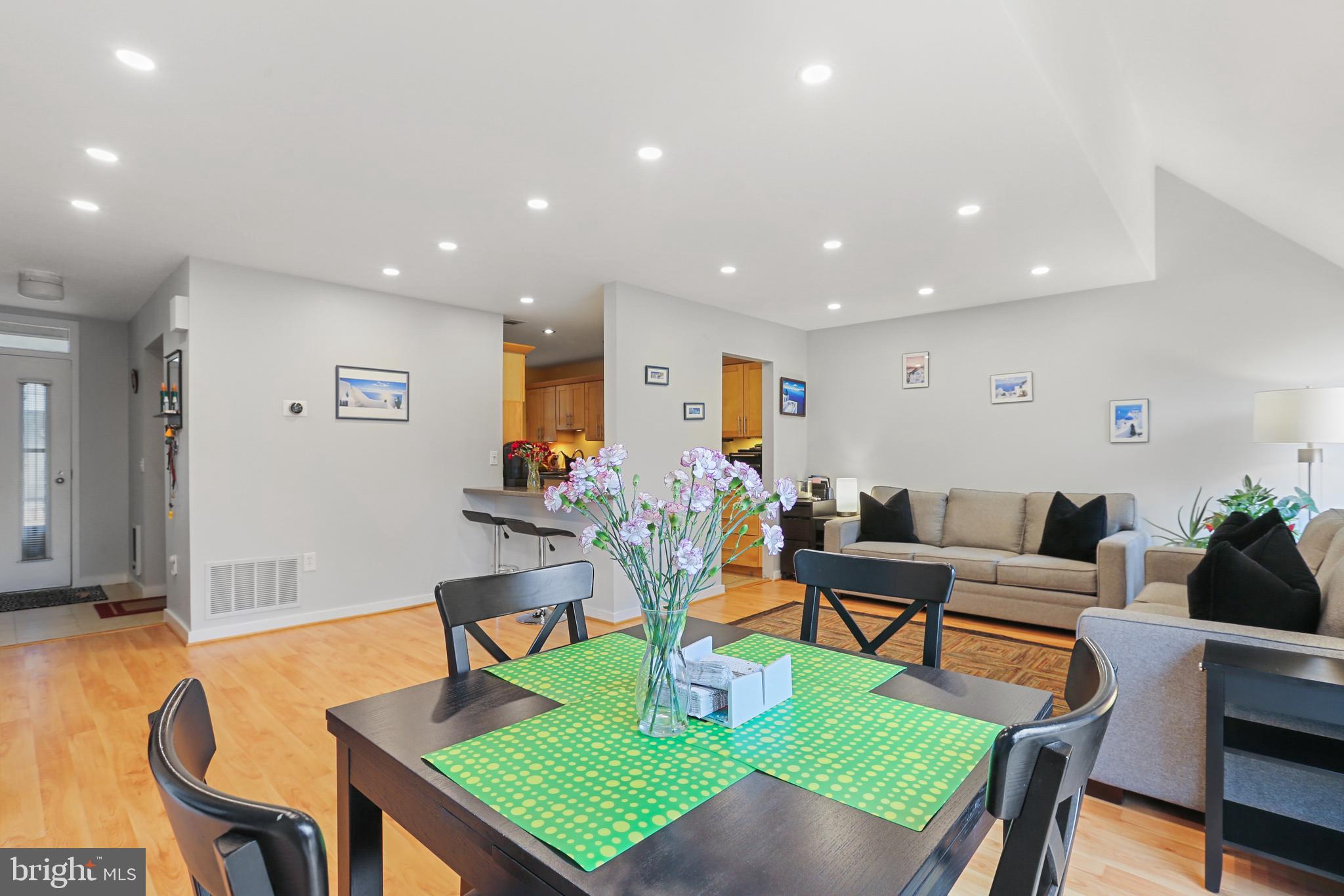 COLD SPRING NEWTOWN - Residential