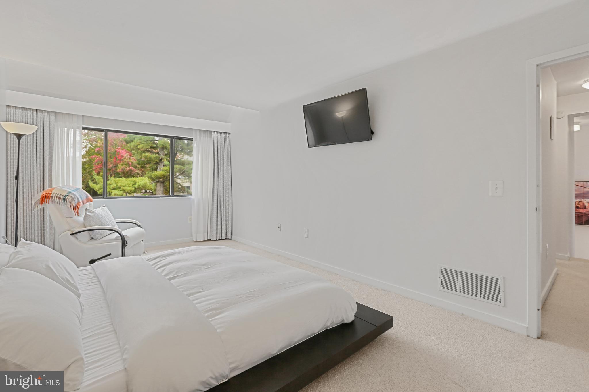 COLD SPRING NEWTOWN - Residential