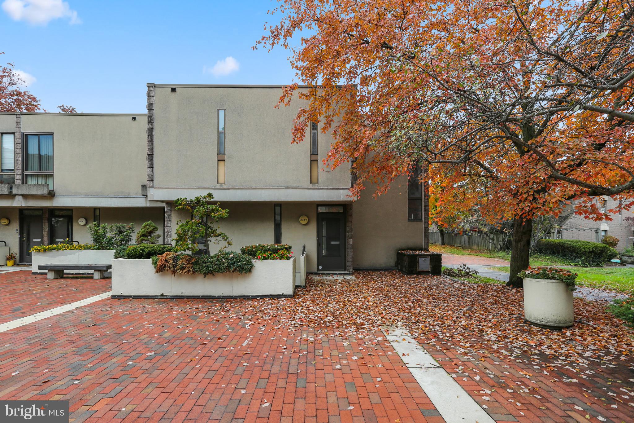 COLD SPRING NEWTOWN - Residential