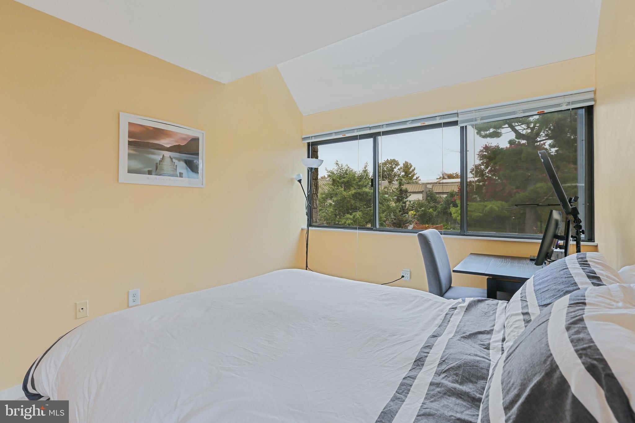 COLD SPRING NEWTOWN - Residential