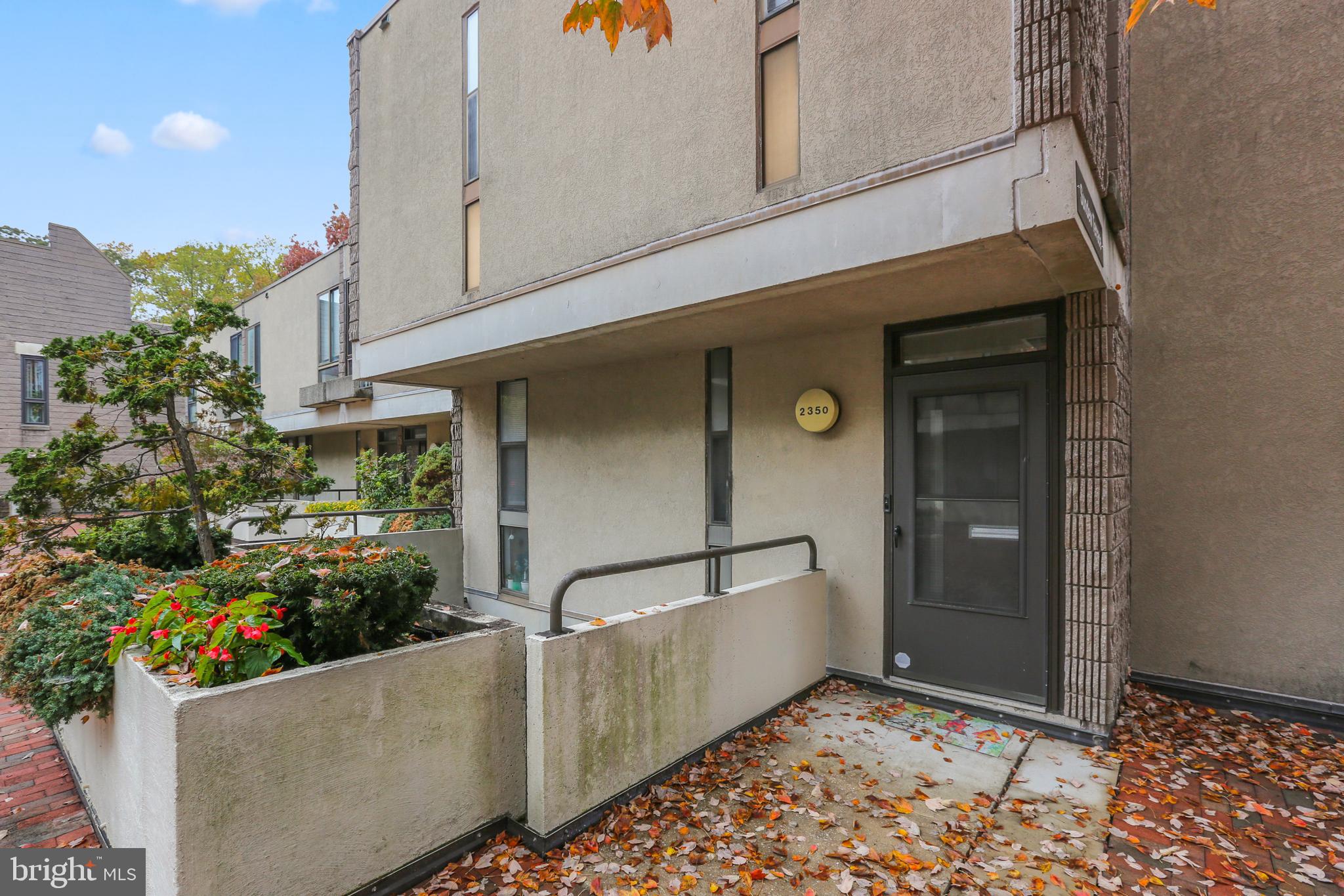 COLD SPRING NEWTOWN - Residential