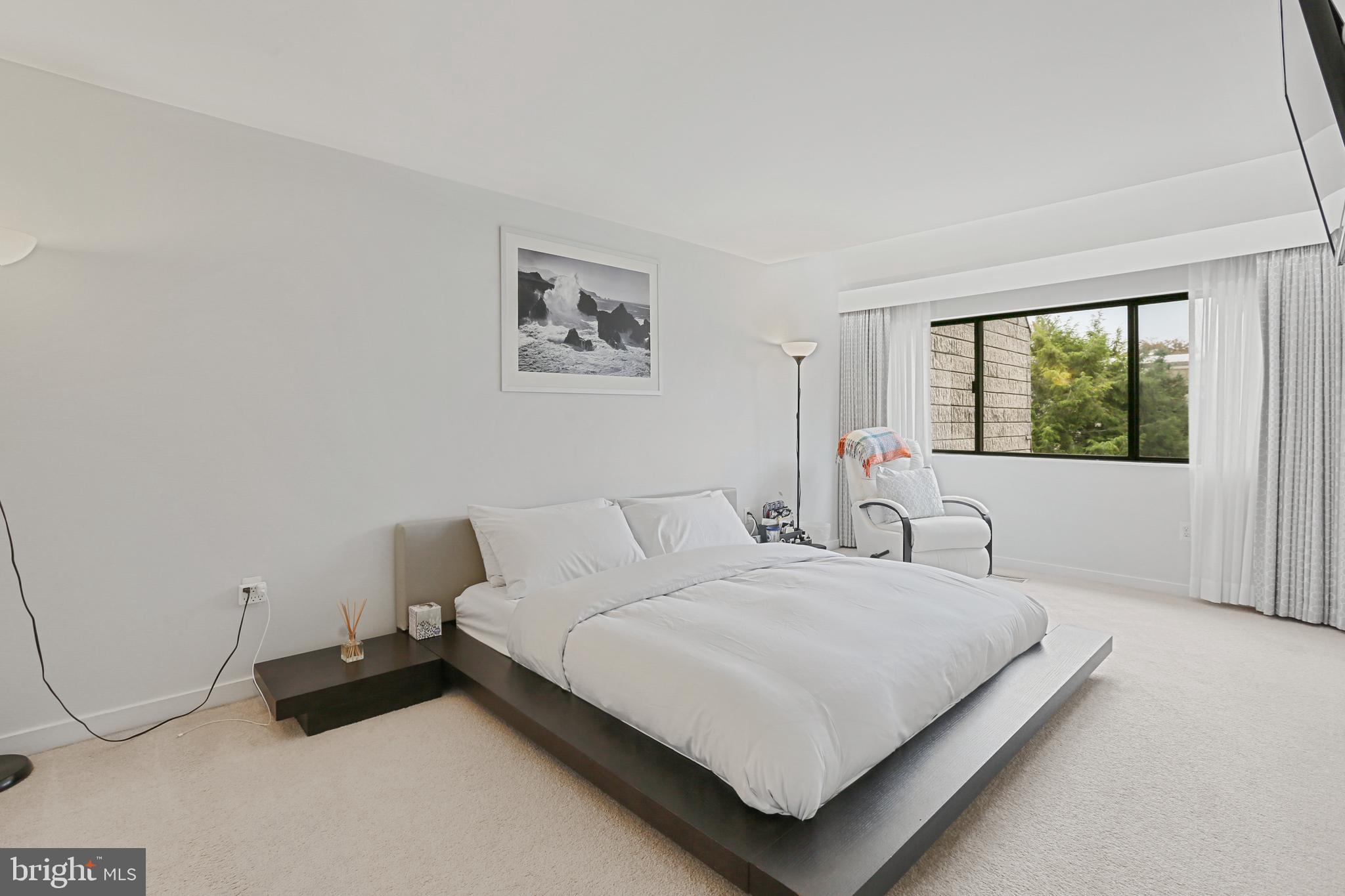 COLD SPRING NEWTOWN - Residential