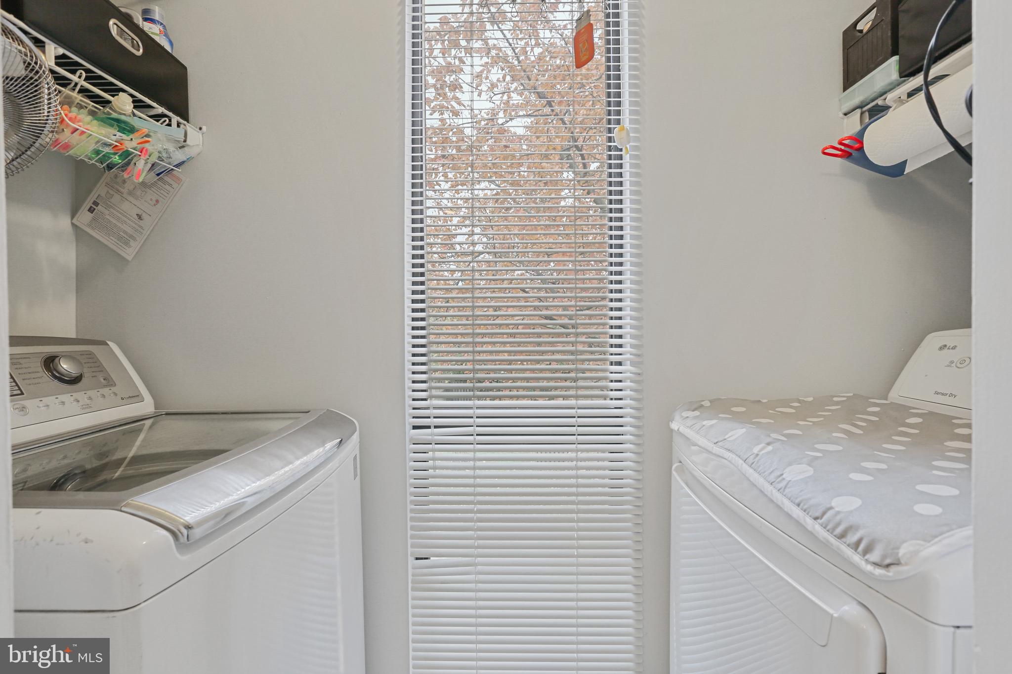 COLD SPRING NEWTOWN - Residential