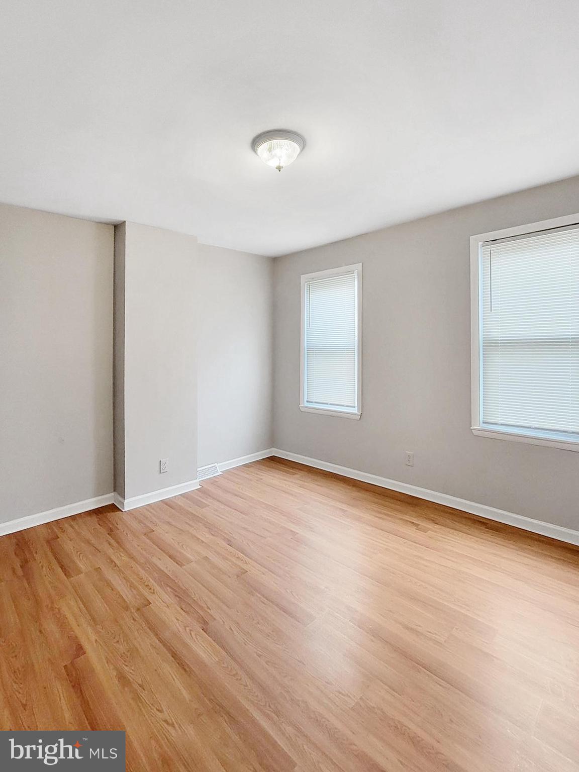 EAST KENSINGTON - Residential Lease