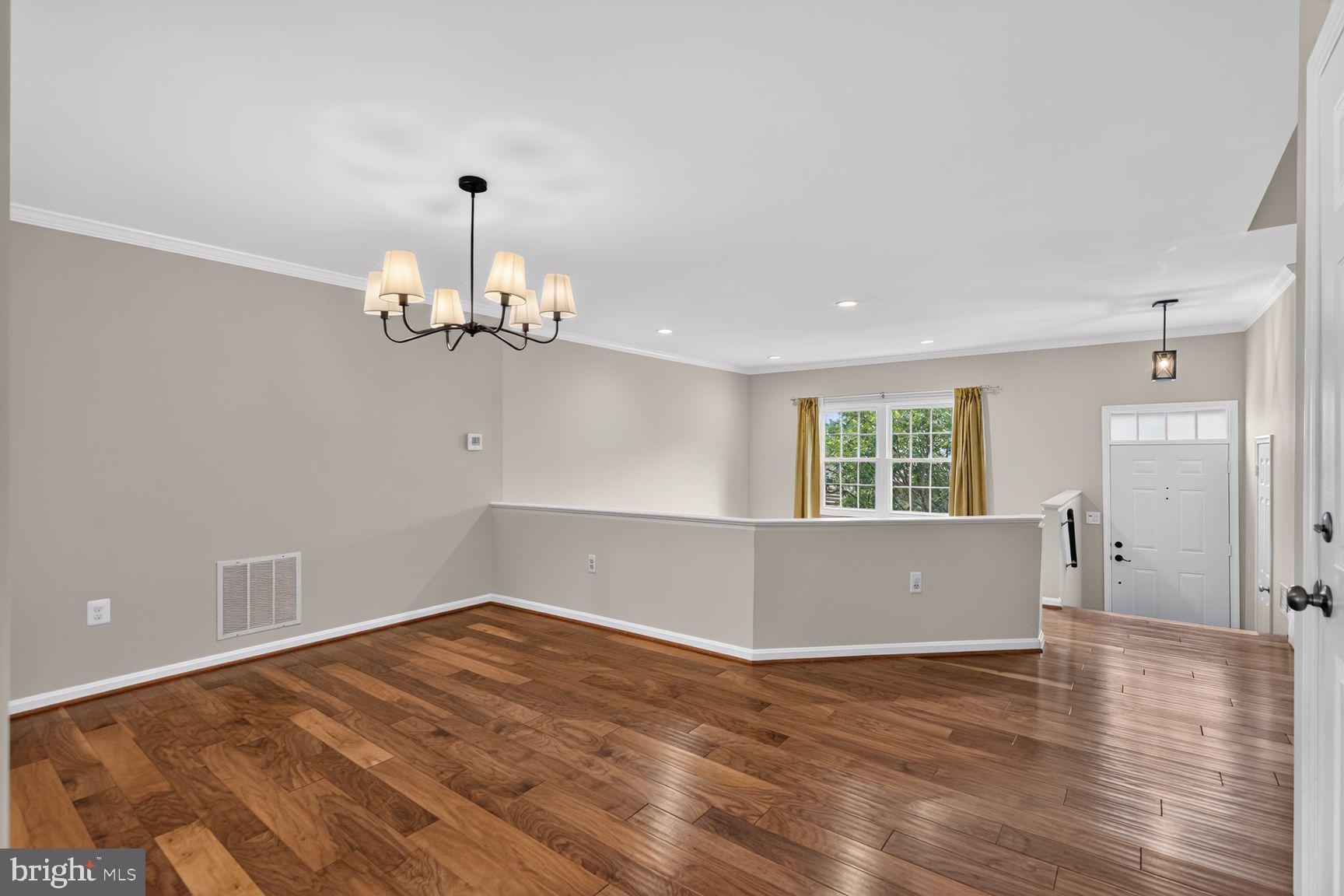 3957 ROSEBAY COURT