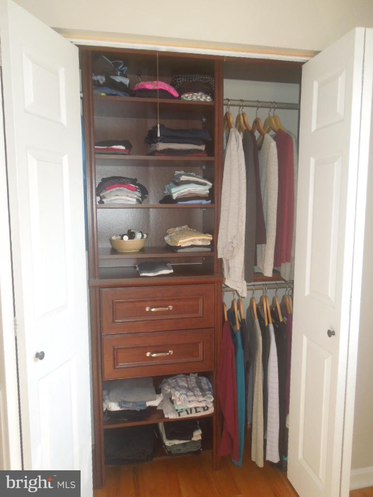 GEORGETOWN HOUSES - Residential Lease