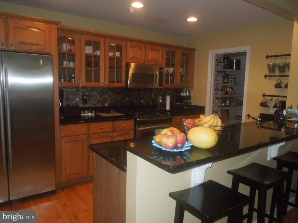 GEORGETOWN HOUSES - Residential Lease