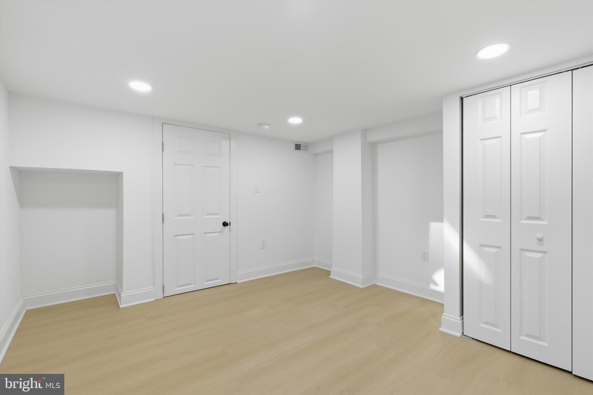 BROOKLYN PARK - Residential