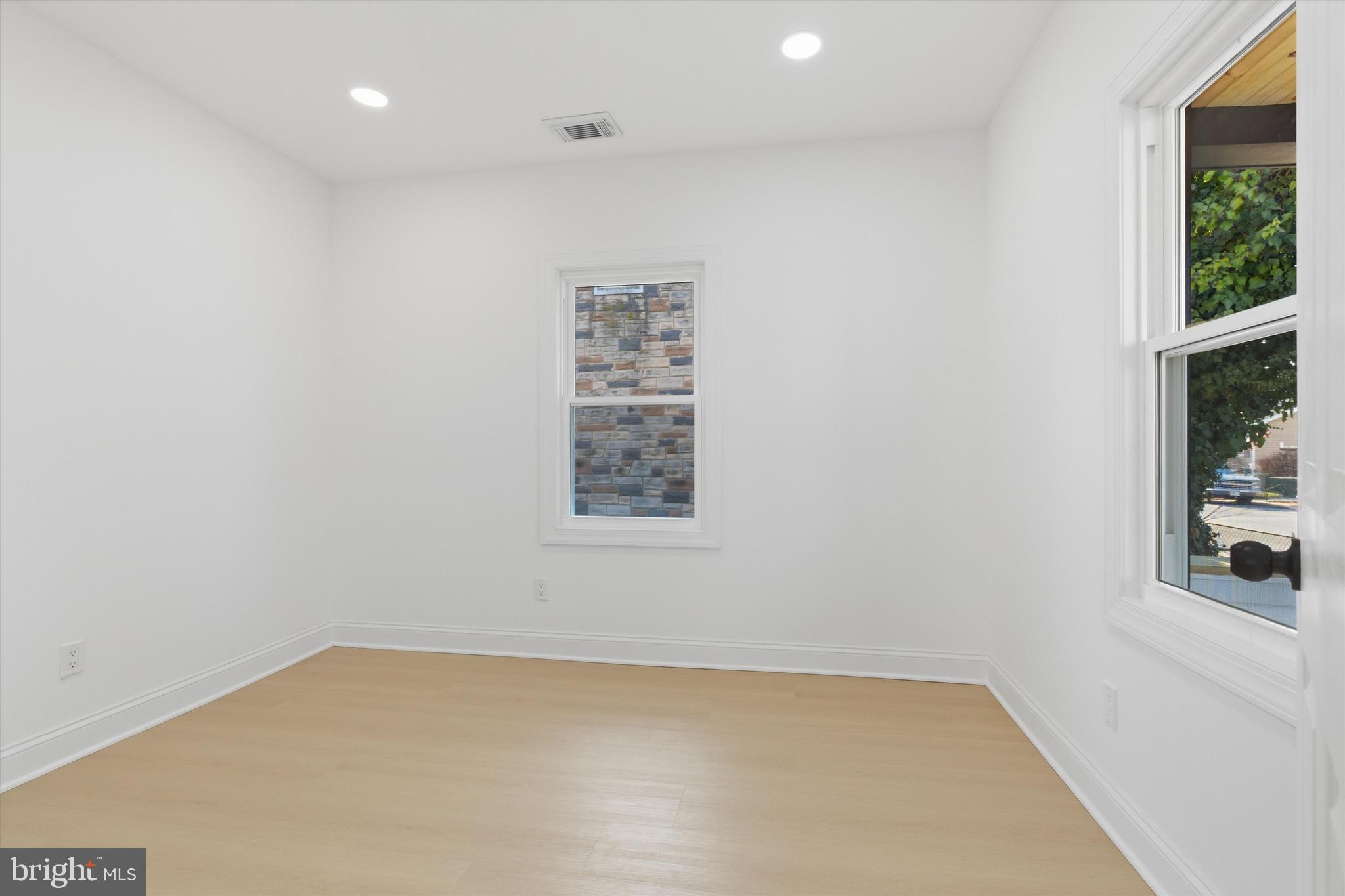 BROOKLYN PARK - Residential