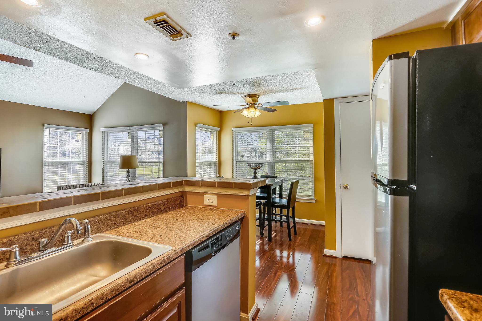 VISTAS 2 AT LAUREL - Residential