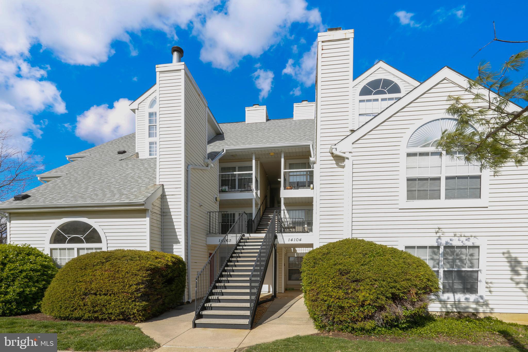 VISTAS 2 AT LAUREL - Residential