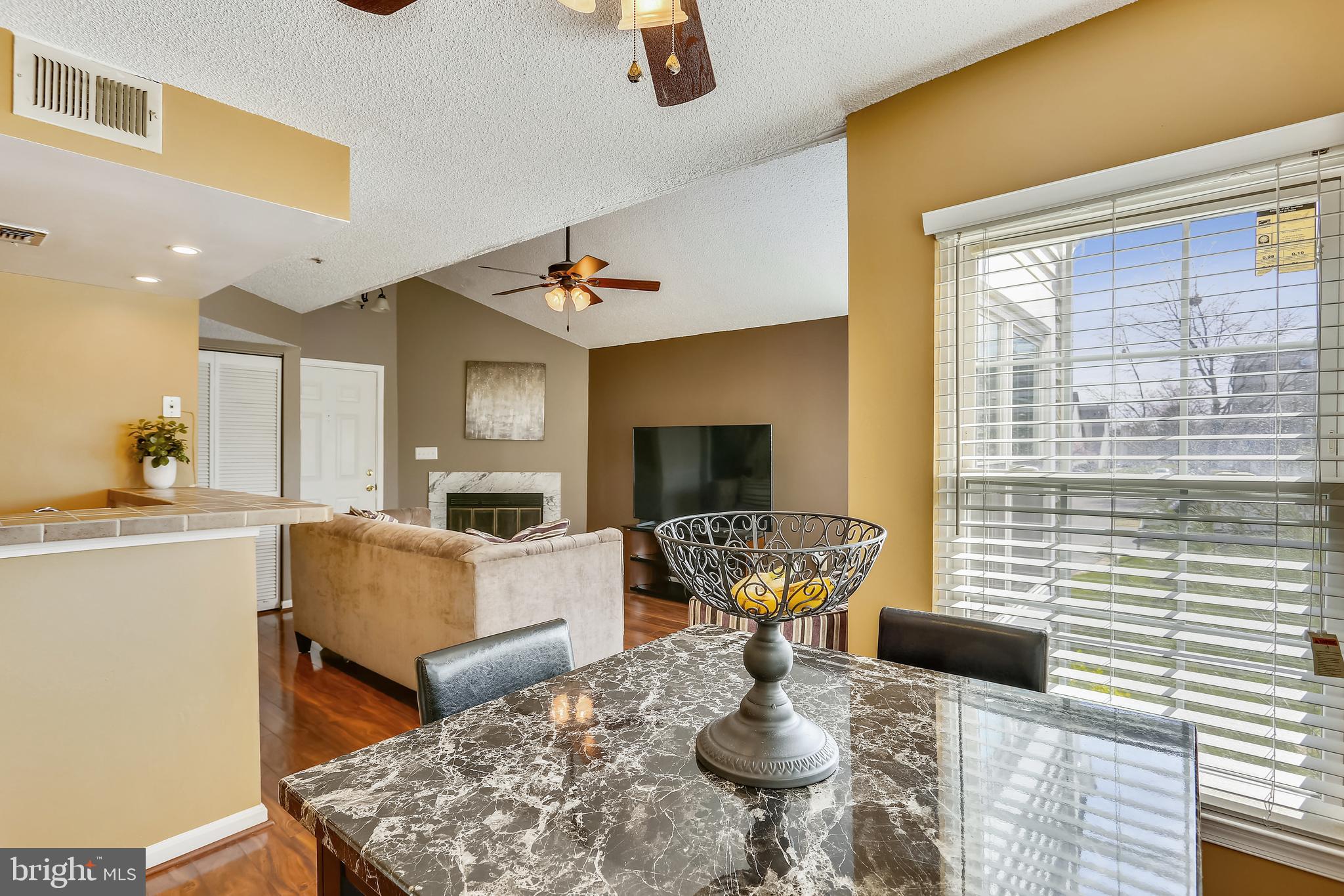 VISTAS 2 AT LAUREL - Residential