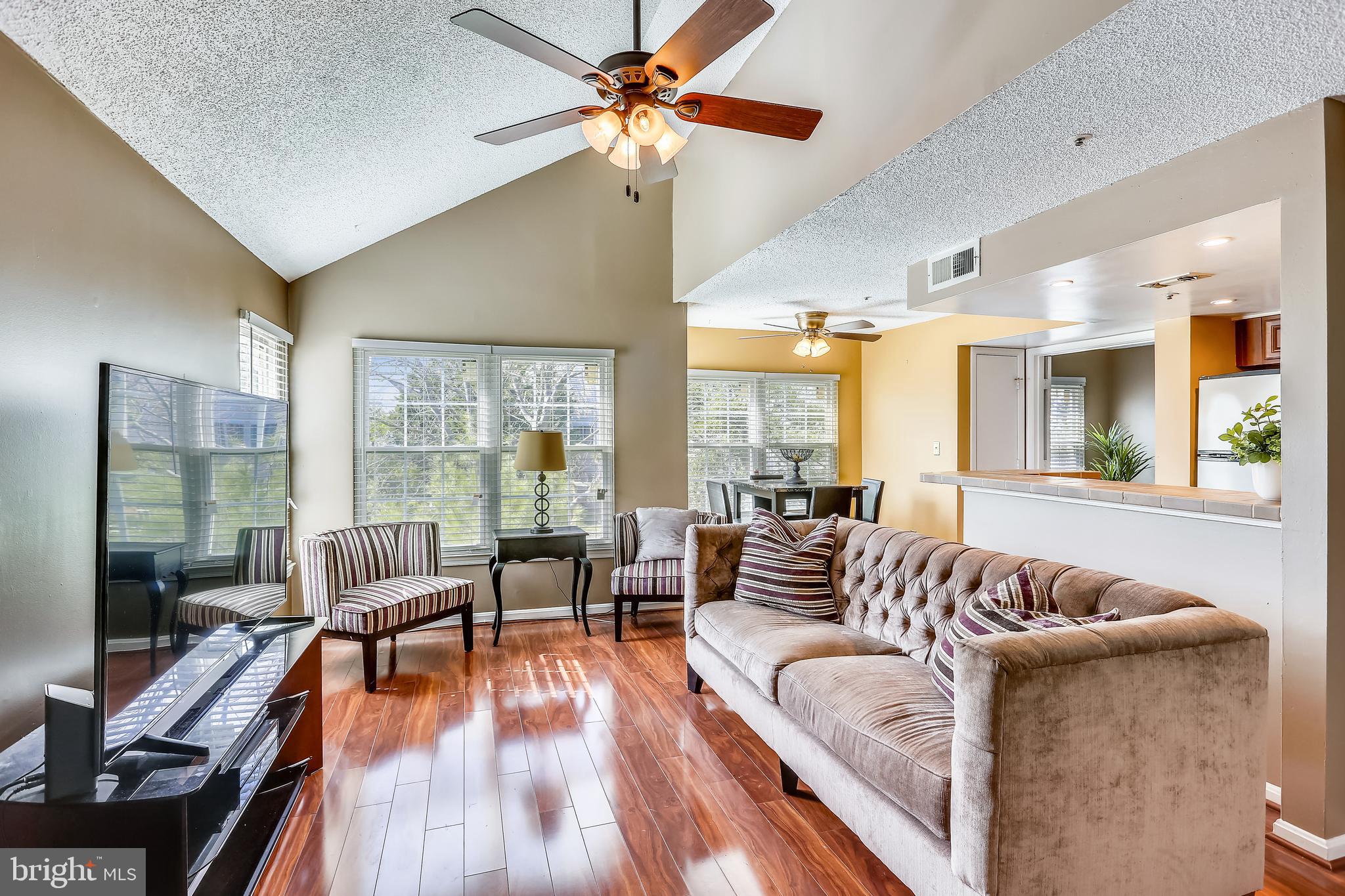 VISTAS 2 AT LAUREL - Residential