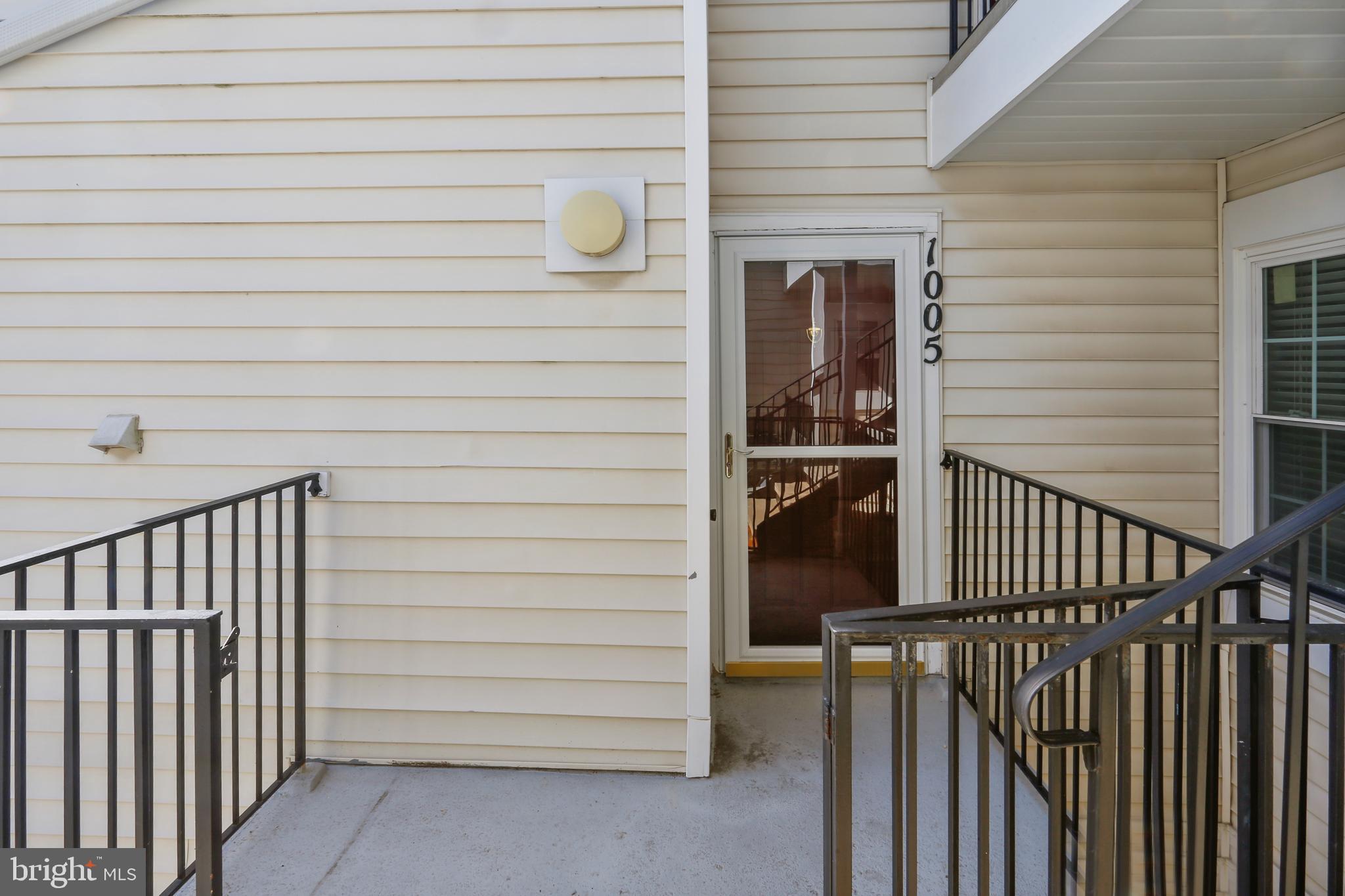 VISTAS 2 AT LAUREL - Residential