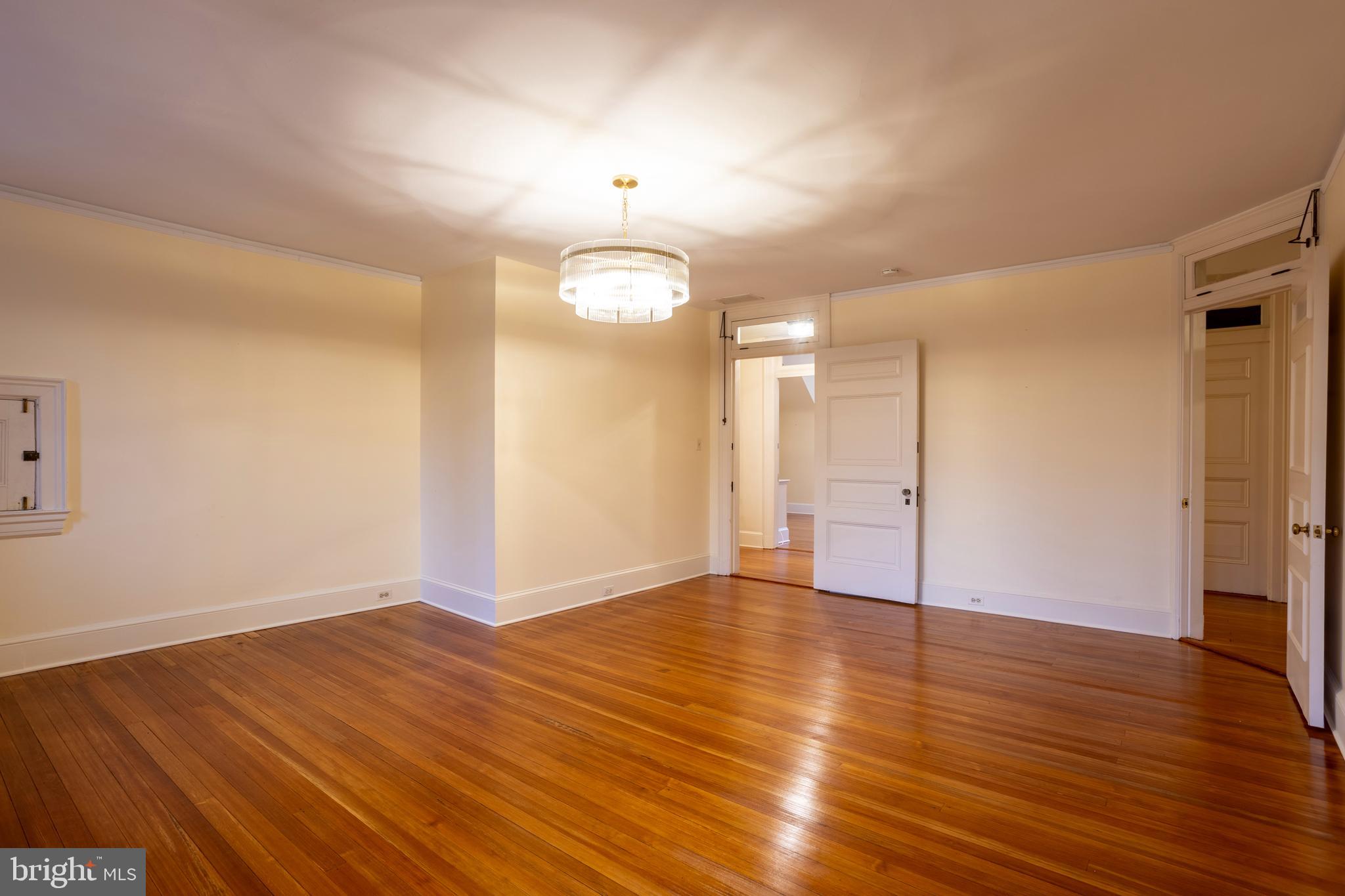 DEVON HILL - Residential