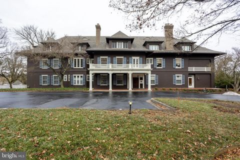 3 DEVON HILL ROAD D4 BALTIMORE MD 21210