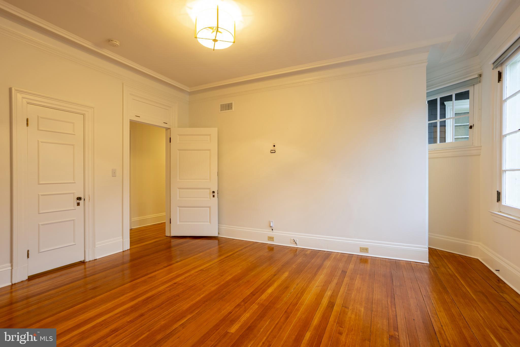 DEVON HILL - Residential