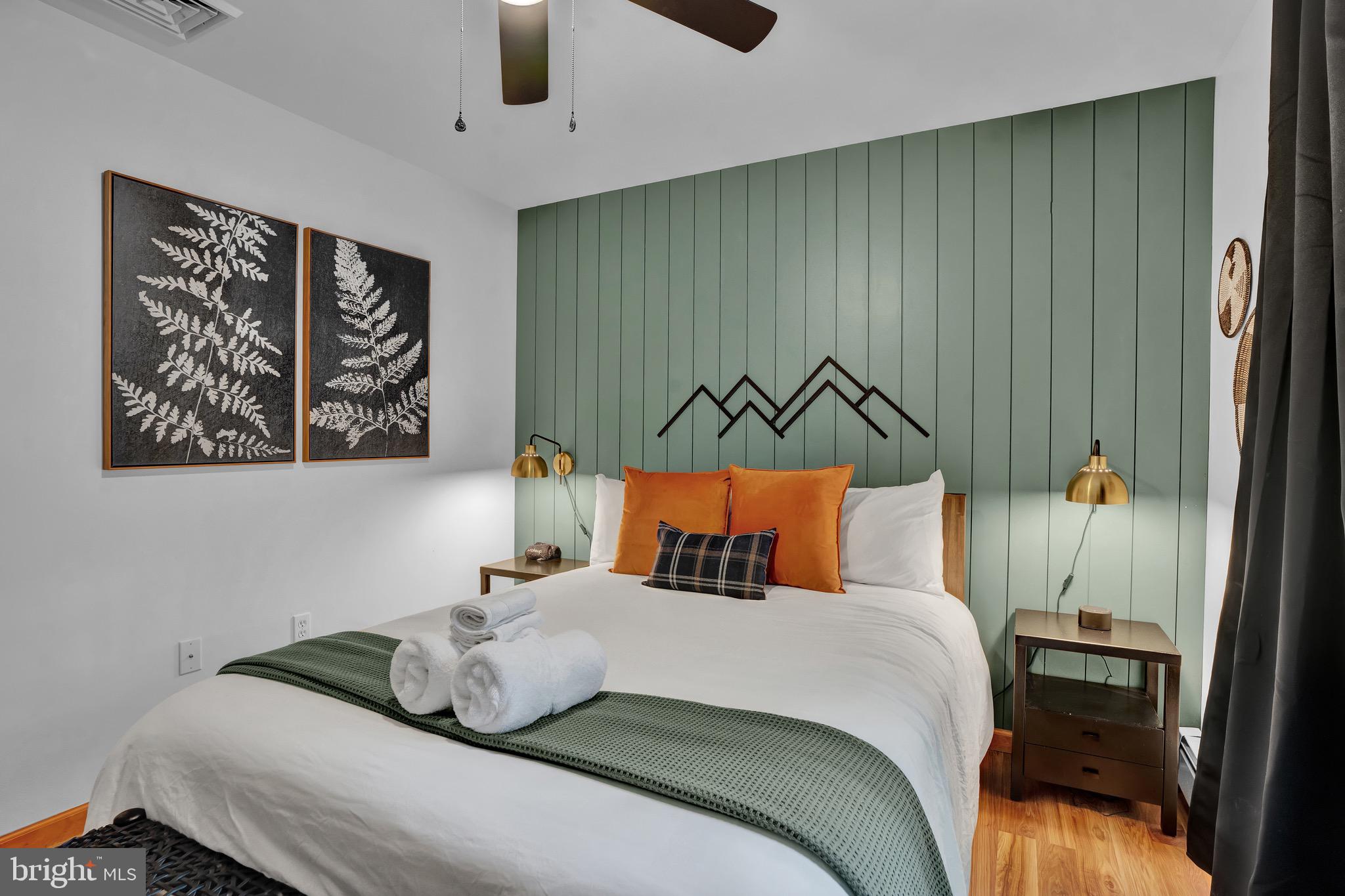 ARROWHEAD LAKE - Residential