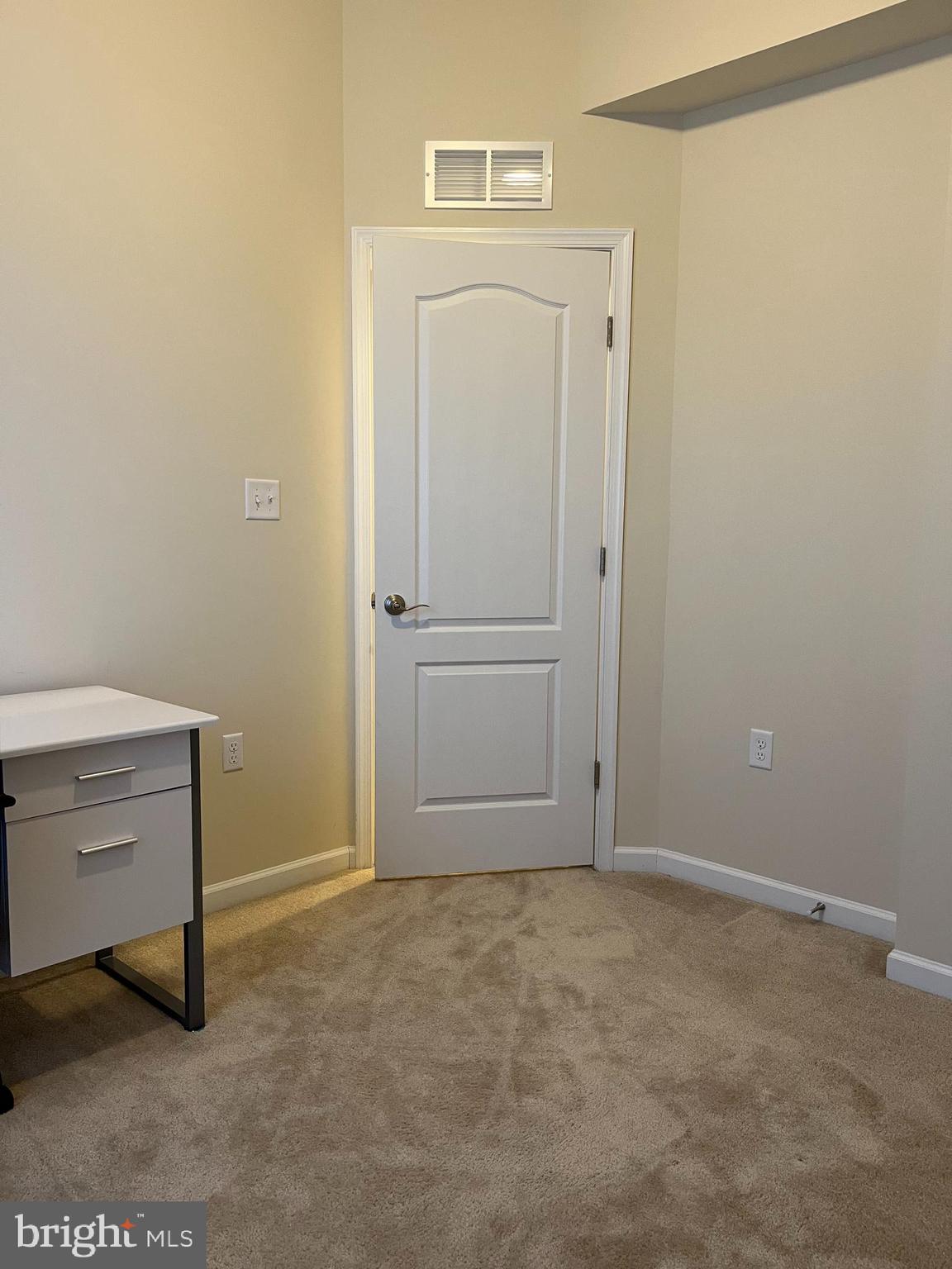 MARTINSBURG STATION - Residential Lease