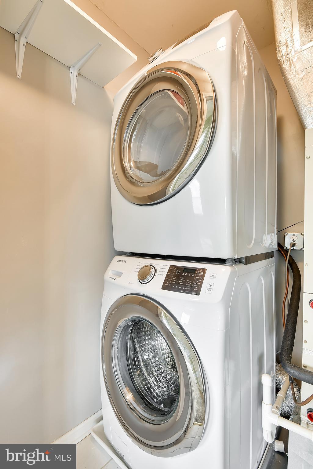 BAYSIDE MARINA - Residential Lease