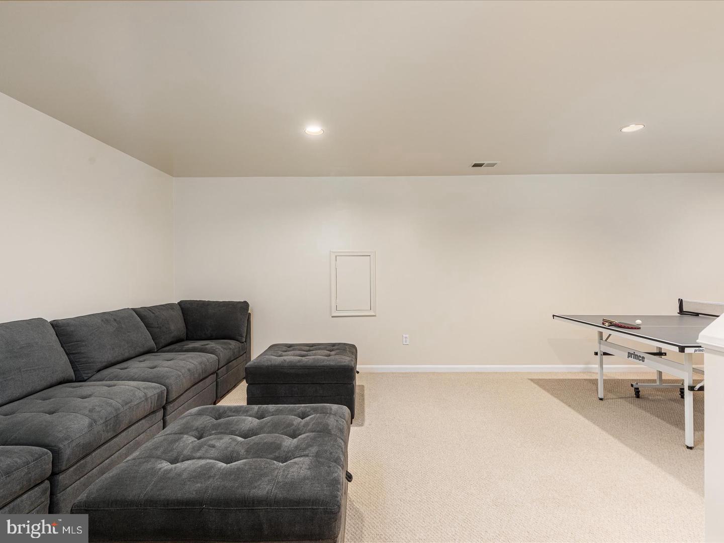 COUNTRYSIDE - Residential