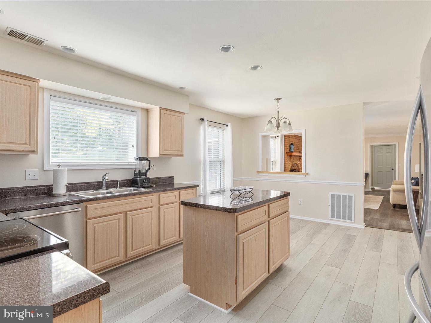 COUNTRYSIDE - Residential