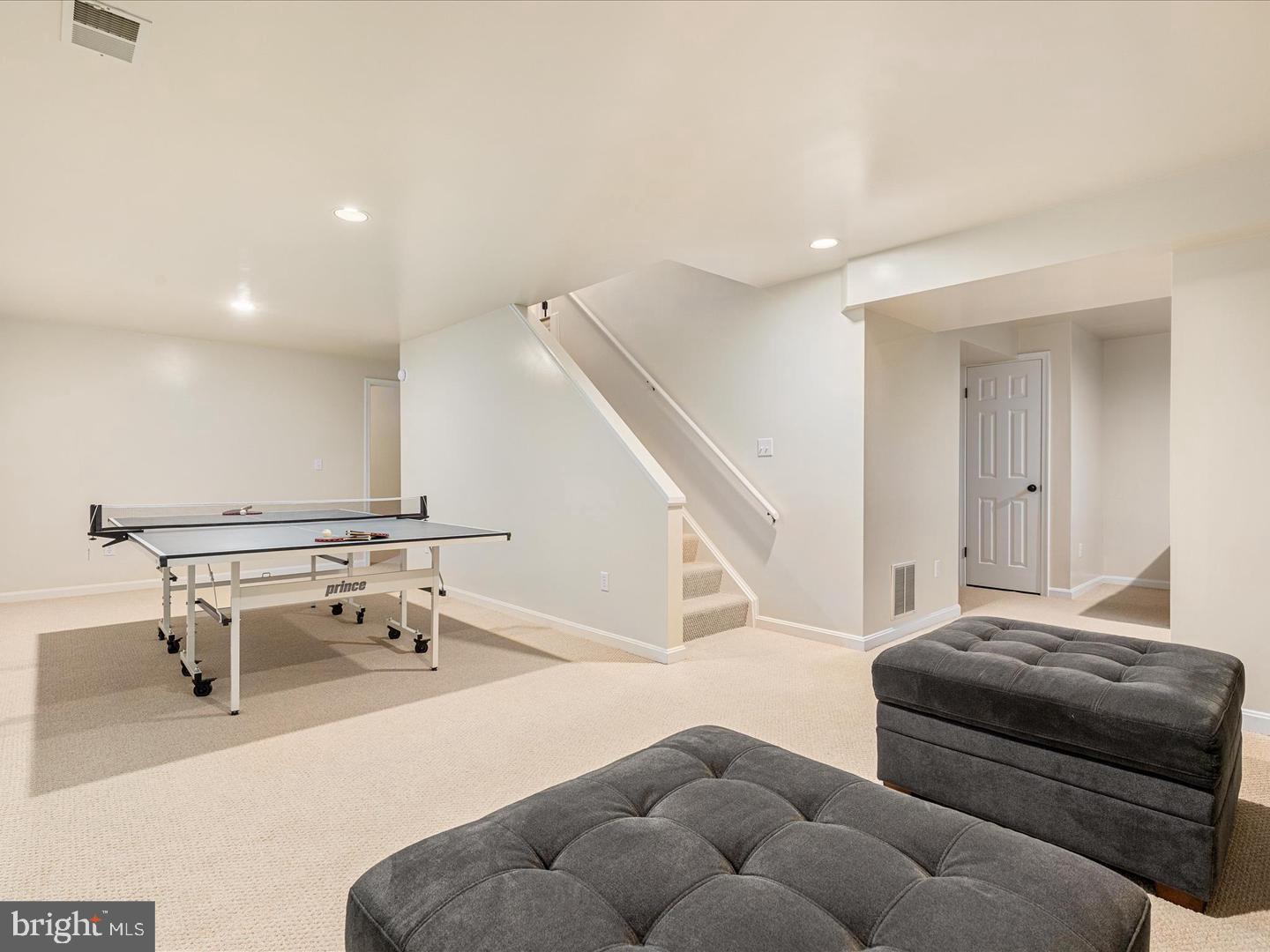 COUNTRYSIDE - Residential